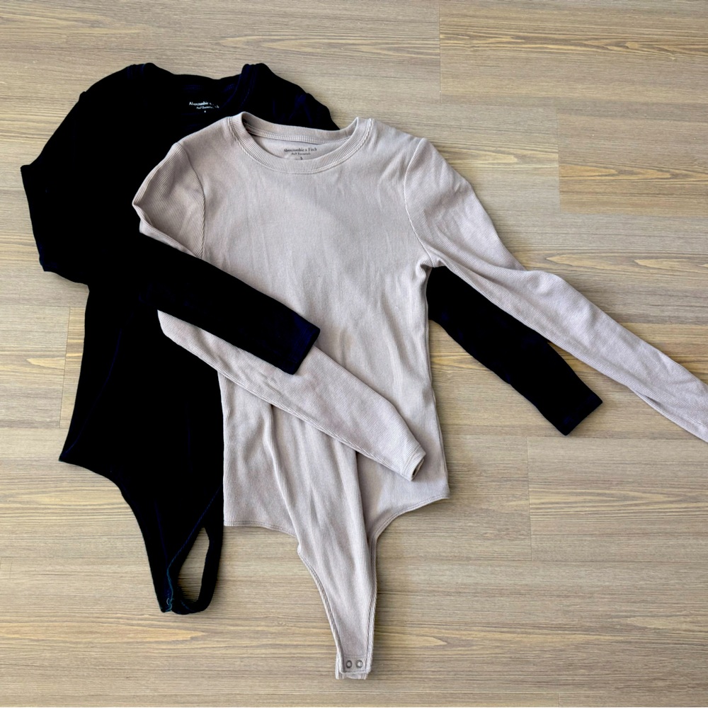 Abercrombie LS ribbed bodysuit: set of 2(size small)